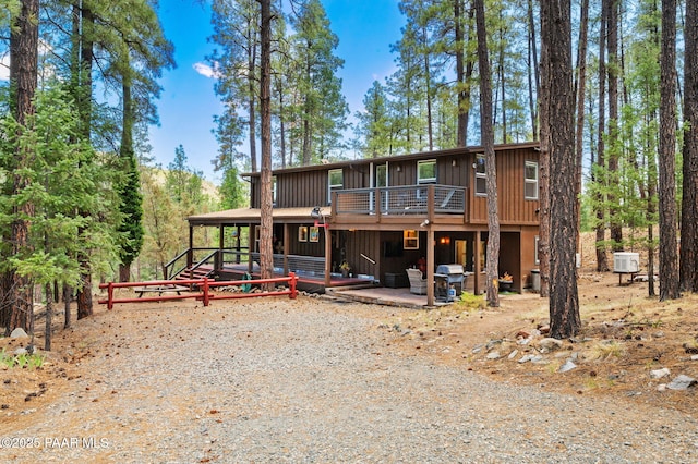 6231 S Champion Way Rd, Prescott, AZ 86303 - view of front of house featuring a wooden deck
