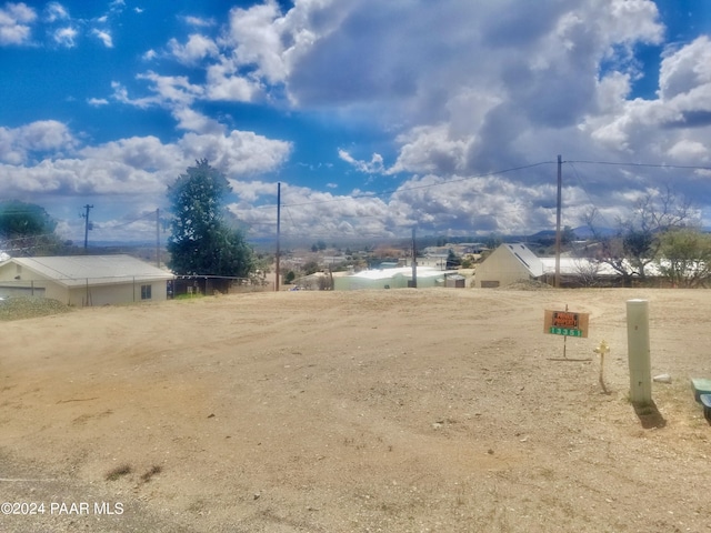 13335 E Summit Ave, Mayer, AZ 86333 - photo 1