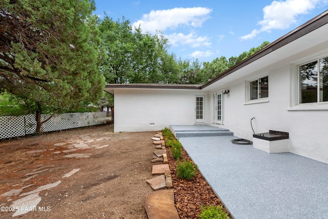 315 N Robinson Dr, Prescott, AZ 86303 - view of yard featuring fence and a patio area