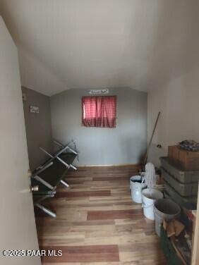 16432 Incline Trl, Williams, AZ 86046 - bonus room featuring vaulted ceiling and wood finished floors