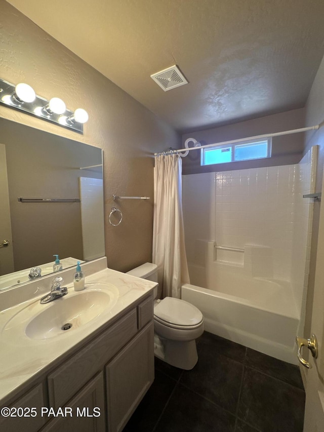 2508 N Leah Ln, Prescott, AZ 86301 - bathroom featuring visible vents, vanity, toilet, tile patterned floors, and shower / bath combo