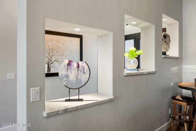 15425 N Talking Rock Ranch Rd, Prescott, AZ 86305 - detailed view of recessed lighting and baseboards