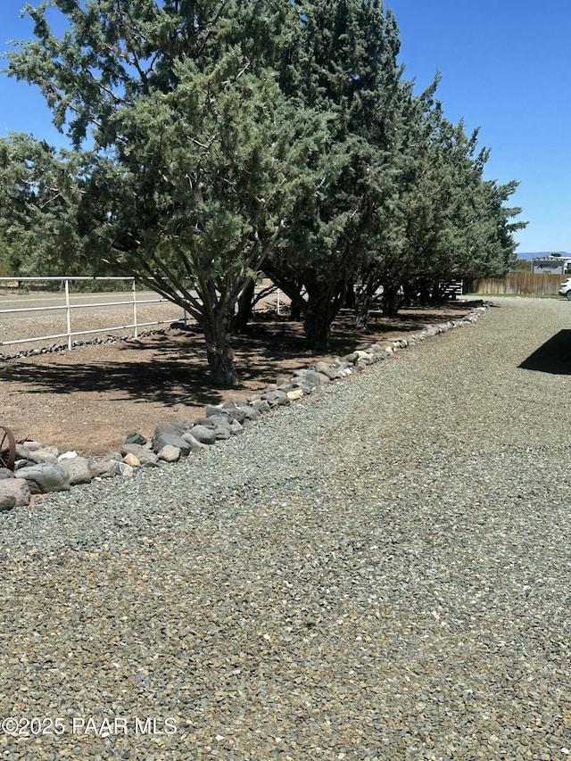 13502 S Burton Rd, Mayer, AZ 86333 - view of yard