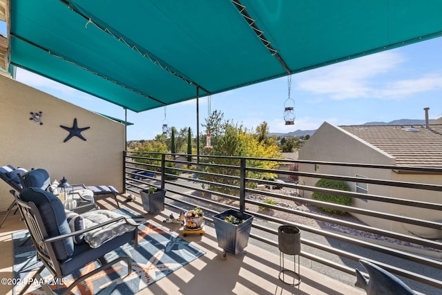 983 N Rolling Green Rd, Dewey-Humboldt, AZ 86327 - patio / terrace with a mountain view