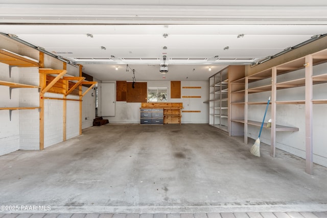 3040 Hozoni Rd, Prescott, AZ 86305 - view of garage