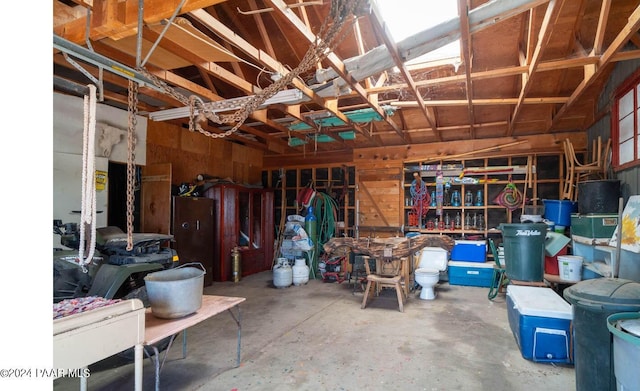 581 Cooper Ranch Rd, Williams, AZ 86046 - view of garage