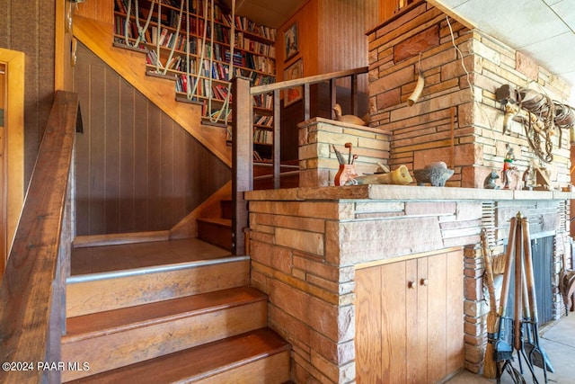581 Cooper Ranch Rd, Williams, AZ 86046 - view of staircase