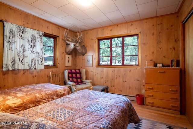581 Cooper Ranch Rd, Williams, AZ 86046 - bedroom with wood finished floors