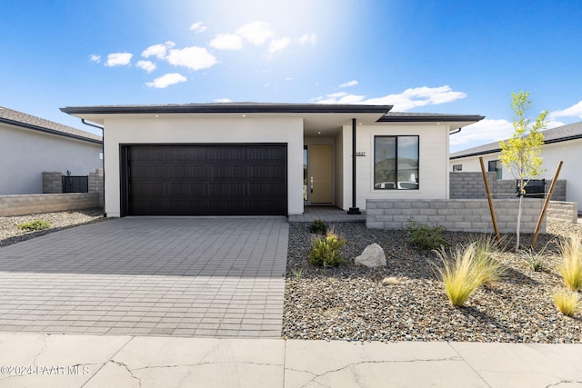 view of front facade with a garage