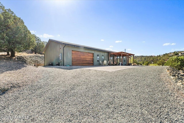 749 S Montezuma St, Prescott, AZ 86303 - garage featuring gravel driveway