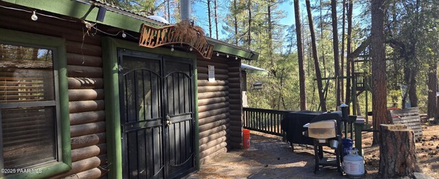 view of outdoor structure