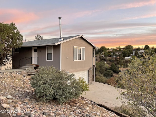 view of front of property featuring a garage