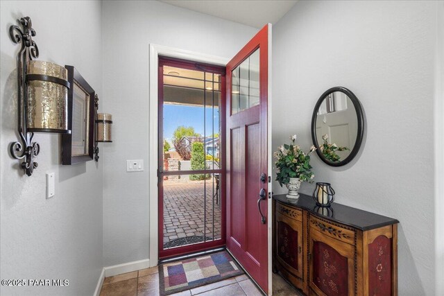 7123 E Roque Ln, Prescott Valley, AZ 86315 - tiled foyer entrance featuring baseboards