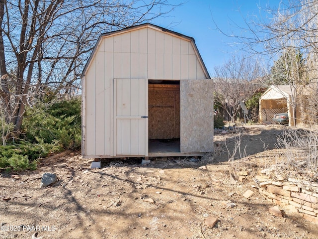 view of outbuilding