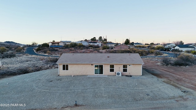 view of front facade featuring stucco siding