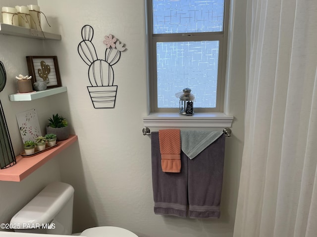 6175 Greer Ln, Prescott Valley, AZ 86314 - bathroom featuring toilet and a shower with curtain
