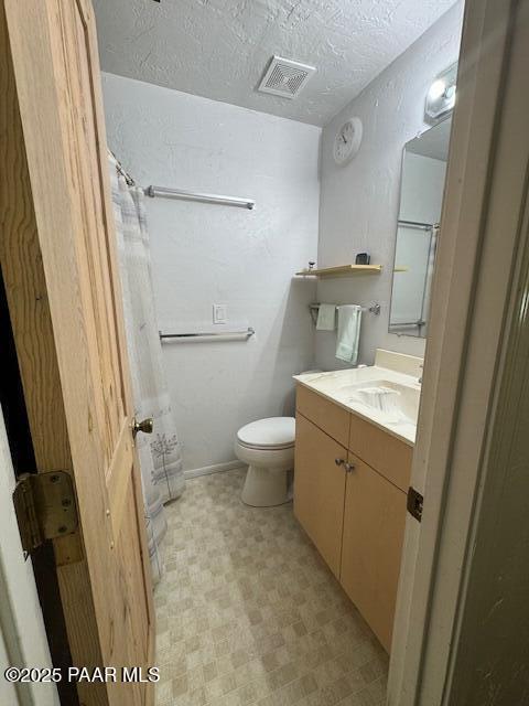 1696 W Linger Ln, Prescott, AZ 86303 - bathroom with tile patterned floors, vanity, a textured ceiling, and a shower with curtain