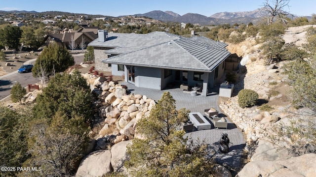 bird's eye view with a mountain view