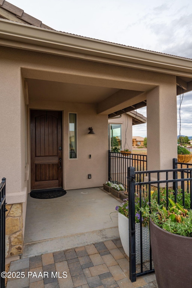 10550 E Cumberland Ct, Dewey-Humboldt, AZ 86327 - entrance to property featuring stucco siding