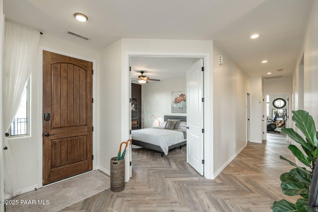 10550 E Cumberland Ct, Dewey-Humboldt, AZ 86327 - entrance foyer featuring recessed lighting, baseboards, visible vents, and ceiling fan