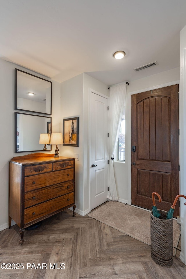 10550 E Cumberland Ct, Dewey-Humboldt, AZ 86327 - entrance foyer featuring baseboards and visible vents