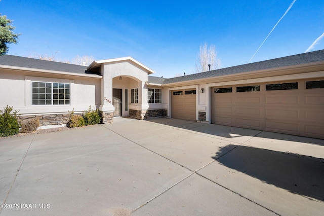 view of front of house featuring a garage