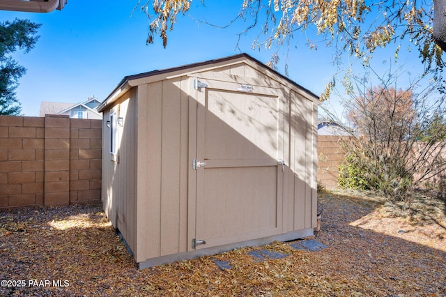 view of outbuilding