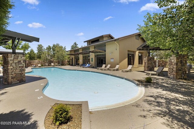 1109 N Half Hitch Rd, Prescott Valley, AZ 86314 - community pool featuring a patio area
