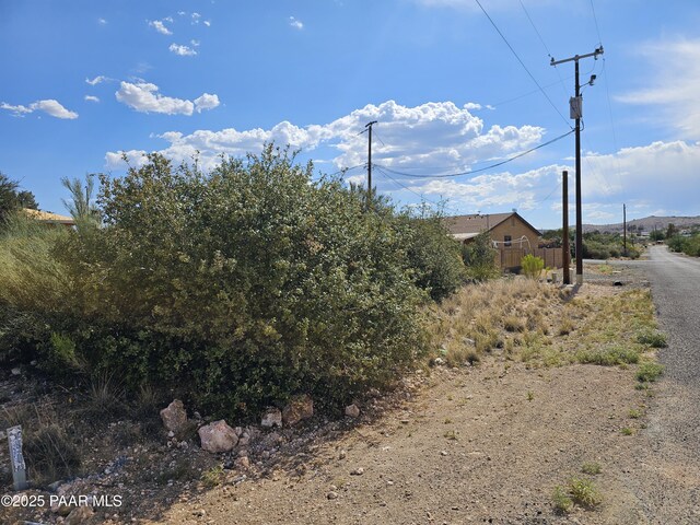 20654 E Bear Canyon Rd, Mayer, AZ 86333