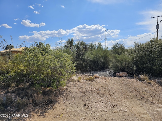 20654 E Bear Canyon Rd, Mayer, AZ 86333