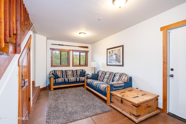 2667 N Overlook Dr, Williams, AZ 86046 - living area featuring baseboards