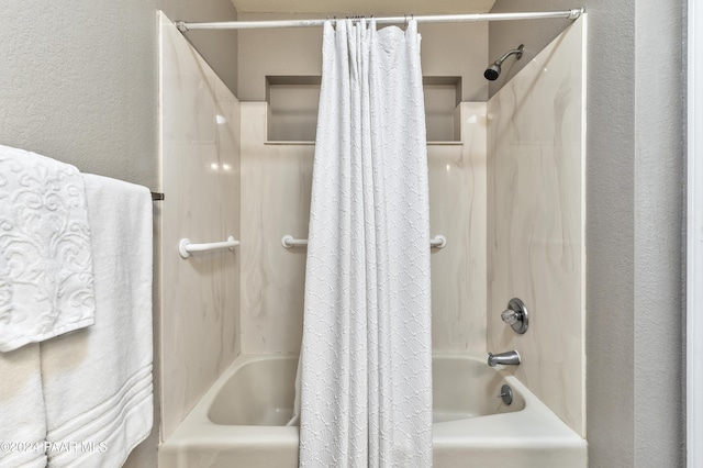 1665 Quail Run, Prescott, AZ 86303 - bathroom featuring shower / tub combo