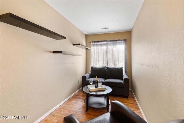 3050 Smokey Rd Unit 20D, Prescott, AZ 86301 - living area with wood finished floors and a textured wall