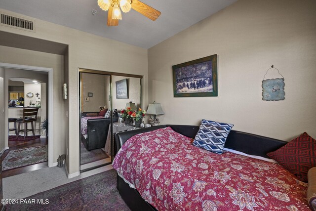 1716 Alpine Meadows Ln Unit 1105, Prescott, AZ 86303 - bedroom featuring ceiling fan, a closet, and carpet