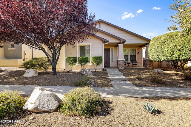 view of front of property featuring a porch