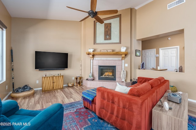 2315 W Desert Willow Dr, Cottonwood, AZ 86326 - living area with baseboards, ceiling fan, wood finished floors, and visible vents