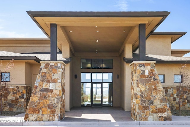 5385 Rocky Vista Dr, Prescott, AZ 86301 - property entrance with stone siding and stucco siding