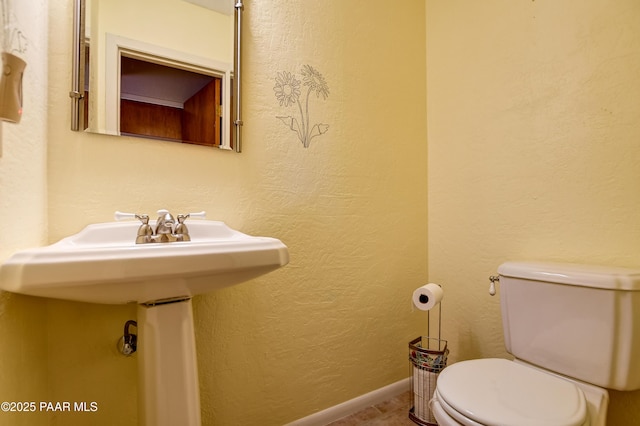 1086 N Broken Wagon Trl, Dewey-Humboldt, AZ 86327 - half bath with toilet and baseboards