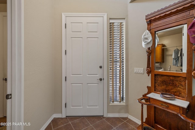 1222 Crown Ridge Dr, Prescott, AZ 86301 - foyer entrance with dark tile patterned flooring and baseboards