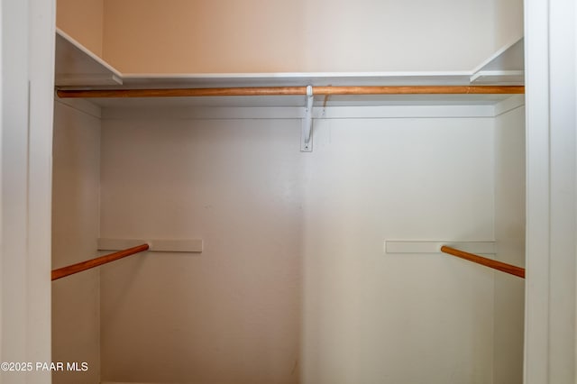 1005 N Rolling Green Rd, Dewey-Humboldt, AZ 86327 - view of walk in closet