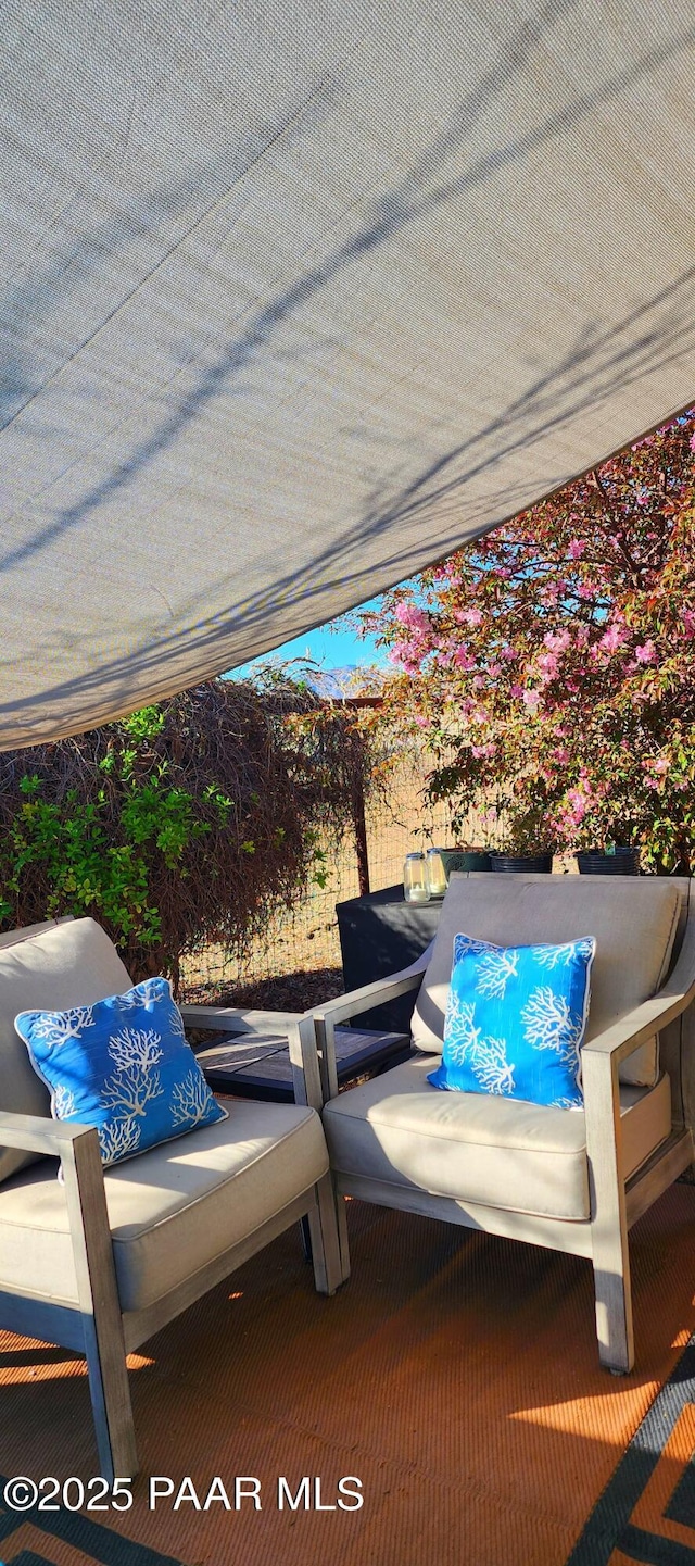 1125 N Wagon Wheel Pl, Chino Valley, AZ 86323 - view of patio / terrace with outdoor lounge area