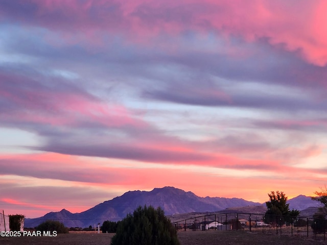 1125 N Wagon Wheel Pl, Chino Valley, AZ 86323 - view of mountain background