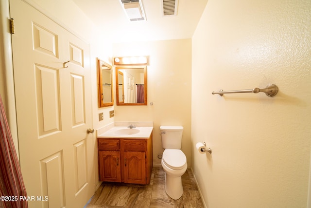 438 Jasmine Ln, Prescott, AZ 86301 - full bath featuring toilet, vanity, and baseboards