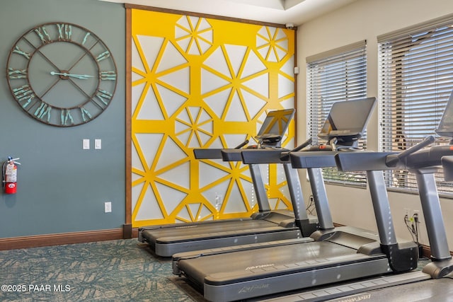 5180 N Elliot Ave, Prescott Valley, AZ 86314 - workout room featuring baseboards