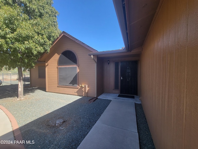 view of entrance to property