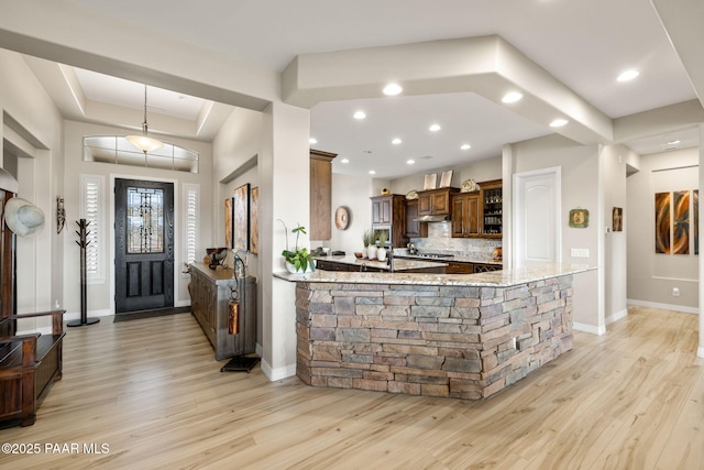 5242 High Cliff Way, Prescott, AZ 86301 - foyer featuring light wood-style floors, baseboards, and recessed lighting