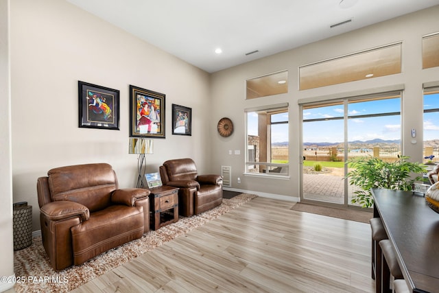 5242 High Cliff Way, Prescott, AZ 86301 - sitting room featuring light wood-type flooring, baseboards, and recessed lighting