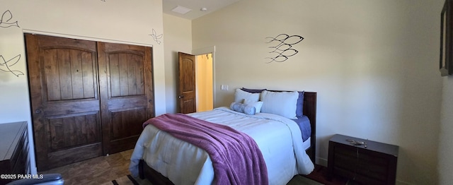 bedroom featuring a closet
