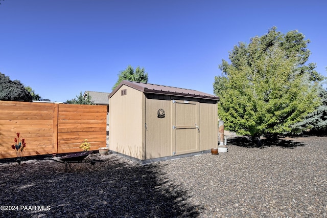 view of outbuilding