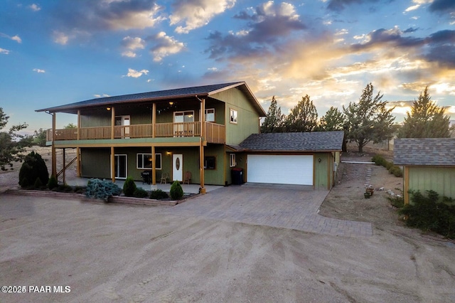 1245 N Windmill Way, Chino Valley, AZ 86323 - view of front facade with driveway and a garage